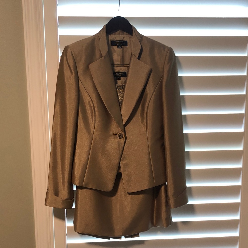 Tahari Luxe Elegant Gold Ensemble